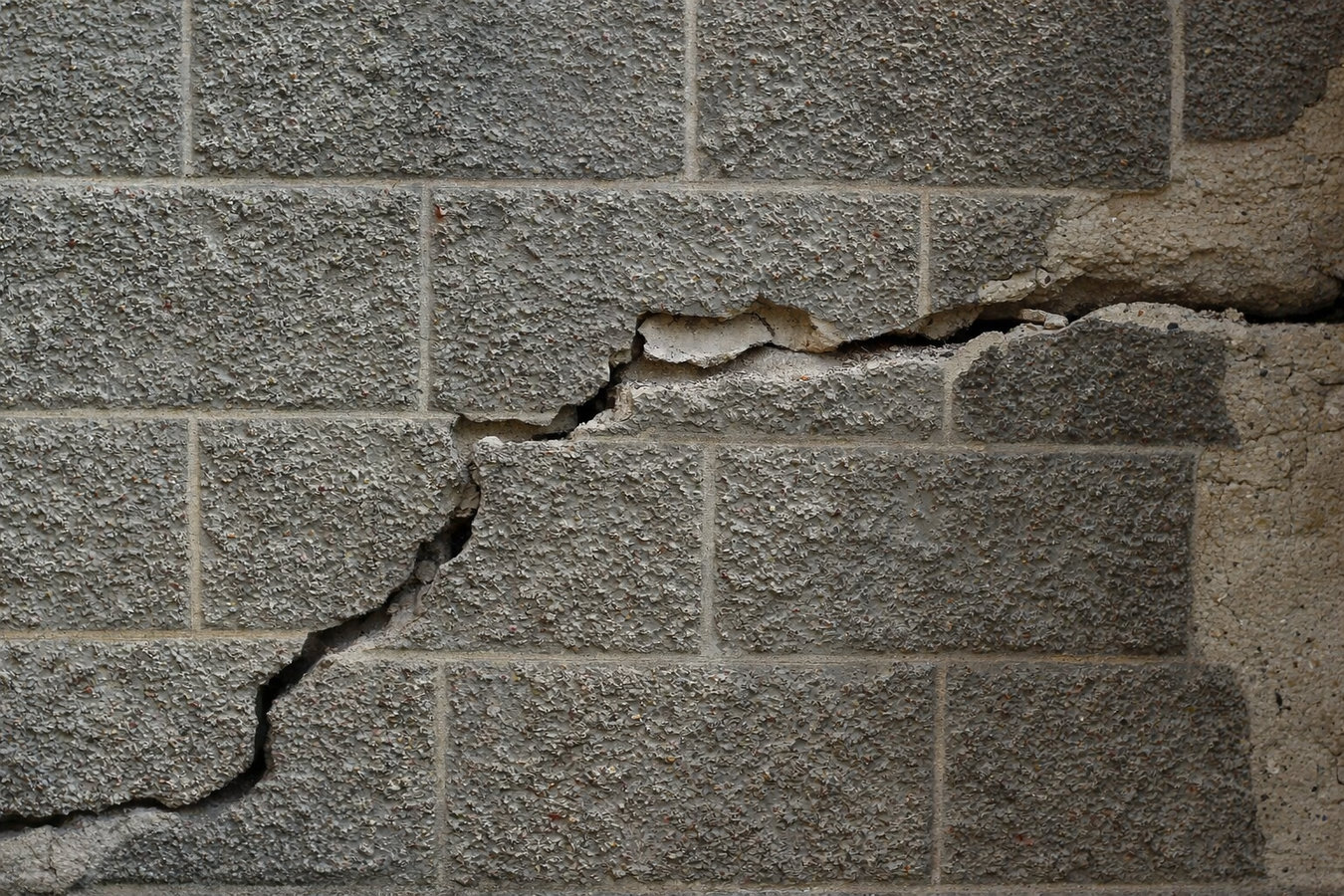 Foundation repair in Lehigh Acres, FL