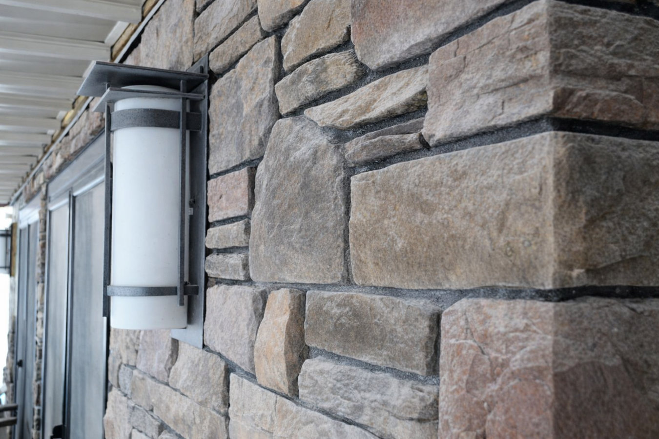 Stone veneer installation in Lehigh Acres, FL